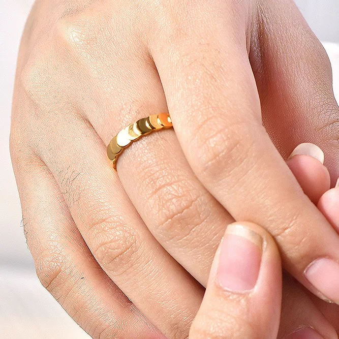 Fashion Concise Design Fish Scale Shape Geometric 18K Gold Plated Finger Rings Stainless Steel Jewelry Fine Couple Rings