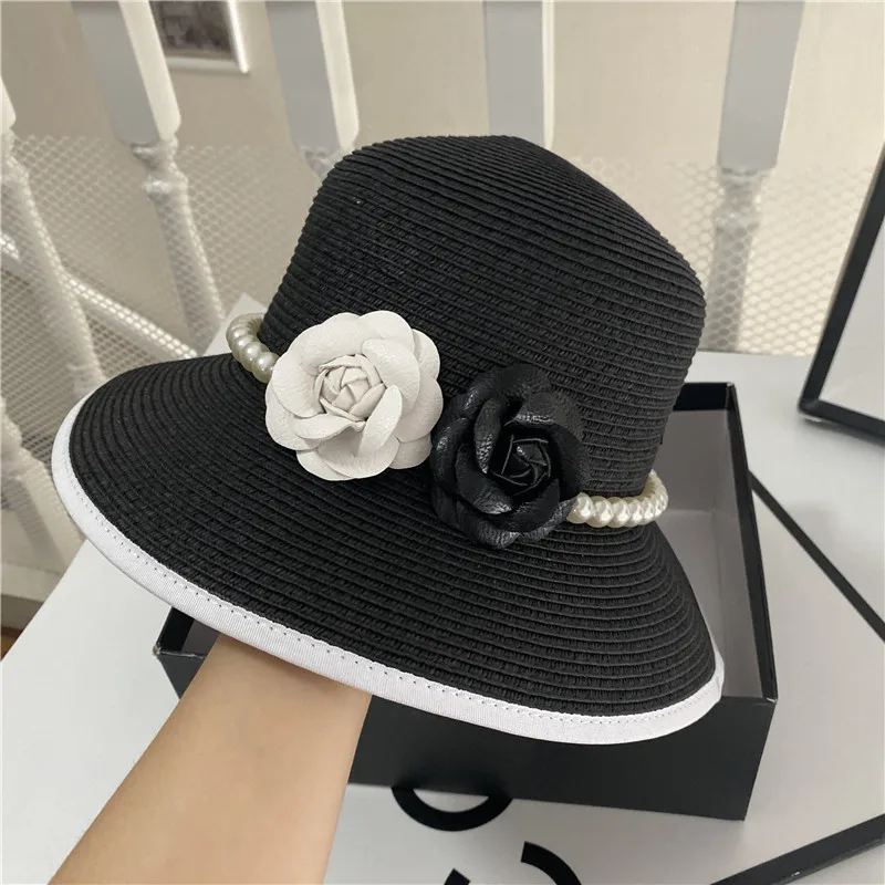 Женская соломенная шляпа