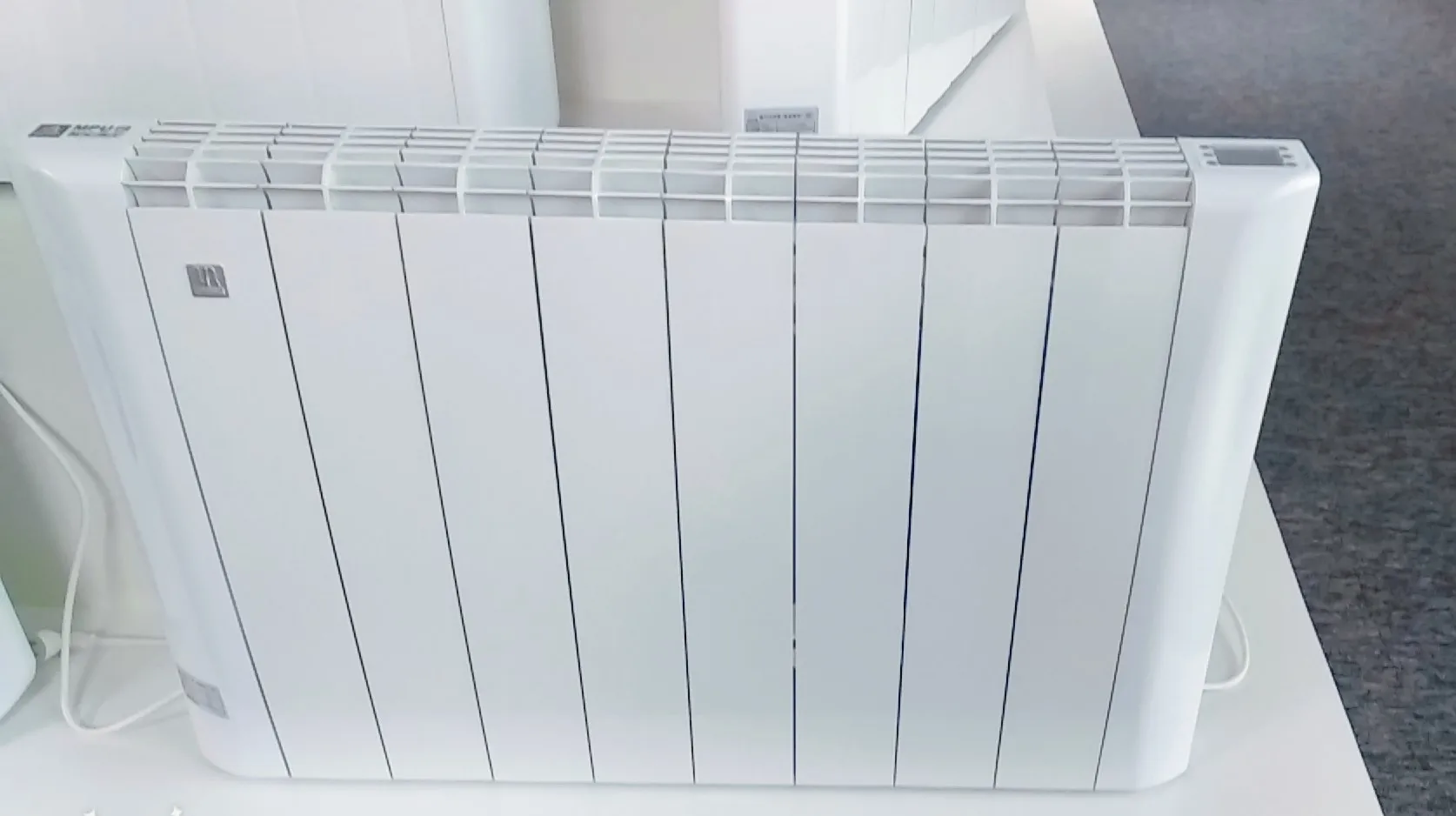 Room heating 1200w wall electric heaters convection radiators type