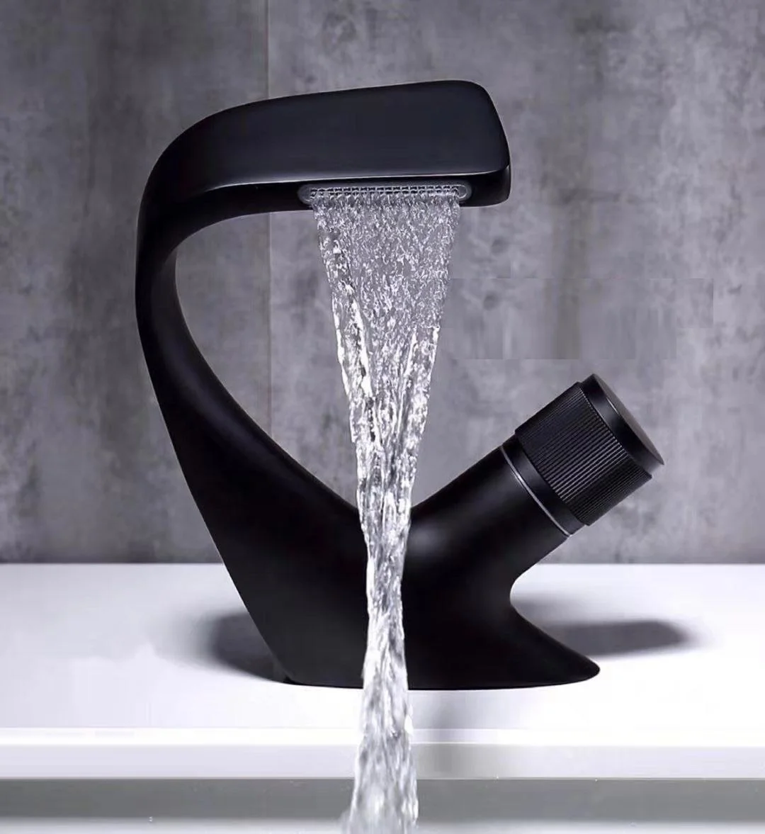 G682 Classic Black Wall Mounted Single Bath Hand Shower Set Water Mixer Bathroom Shower Faucet