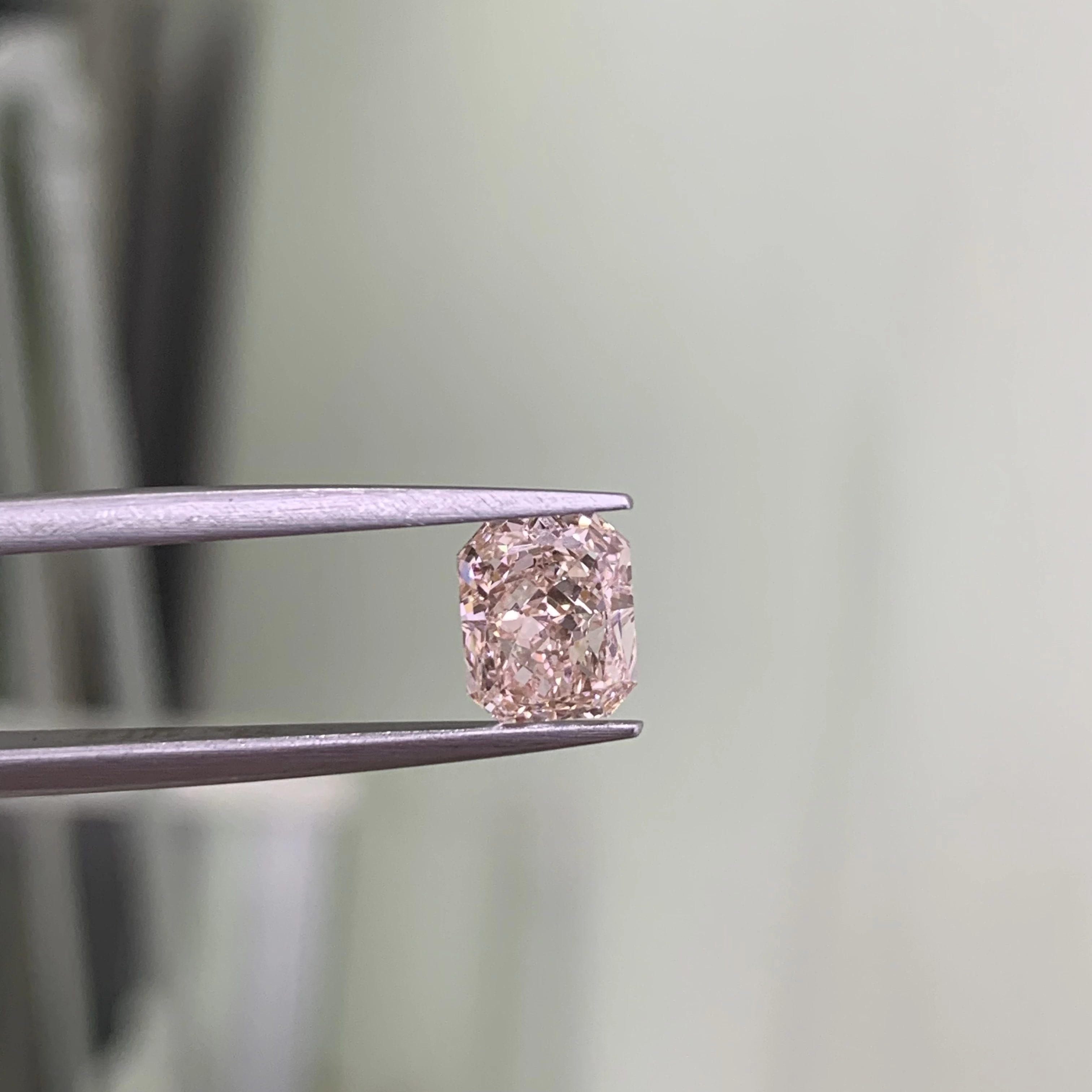 Оптовая продажа сияющее огранение 1 9 карат/2 52 карат сертифицированные VVS прозрачные CVD выращенные в лаборатории модные розовые свободные бриллианты для ювелирных изделий