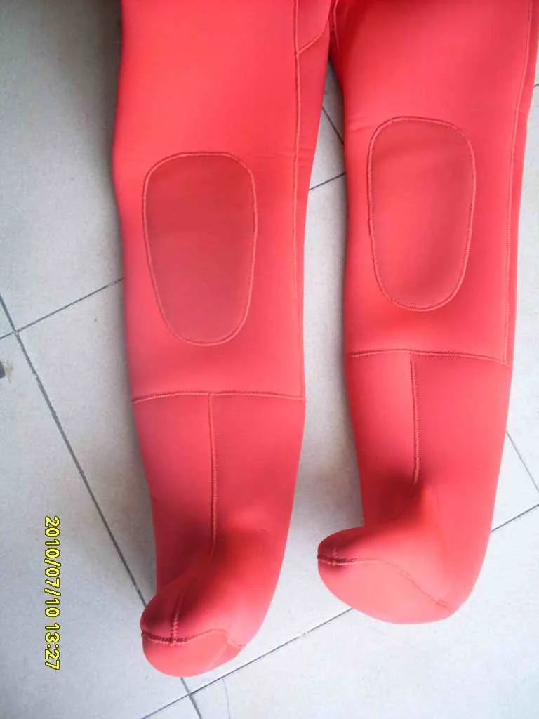 custom size factory price neoprene dry suit diving