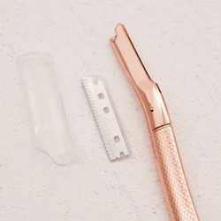 Ultra Modern Fashion Hair Removal Ladies Dermaplaning Tool Facial Eyebrow Razor Using a Metal Handle Eyebrow Razor Trimmer