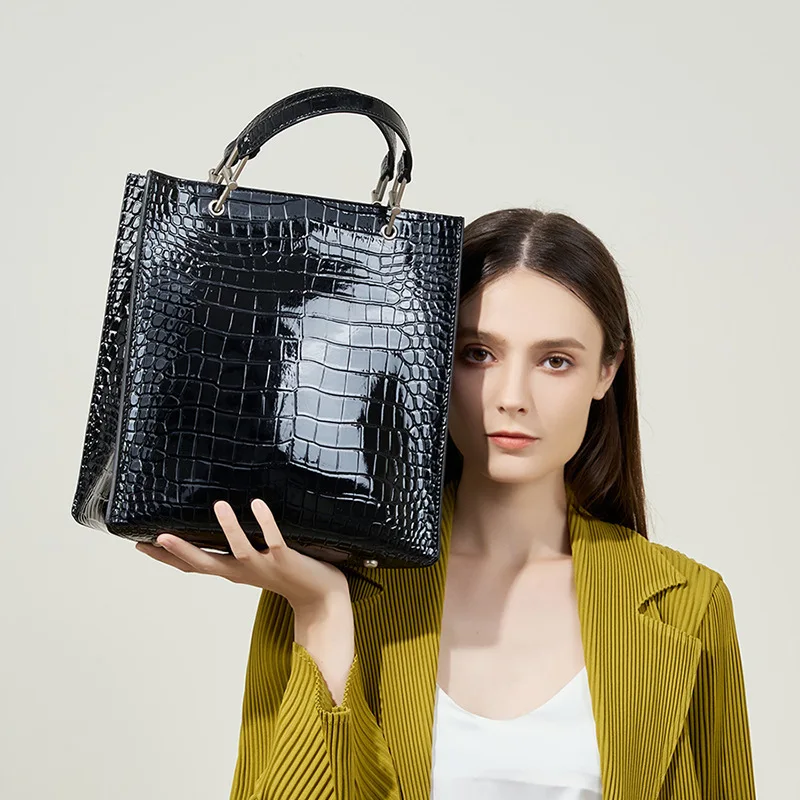 2024 Осенняя новая женская сумка из крокодиловой кожи модная через плечо оптовая продажа с фабрики