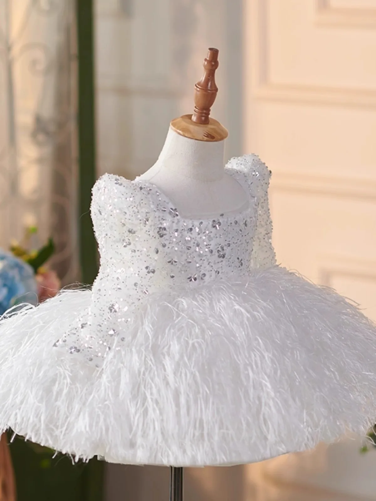 Spring White Sequined Feather Fluffy Celebration Frock Kid Party Prom Gown Flower Girls Wedding Dresses Children Baby Clothing