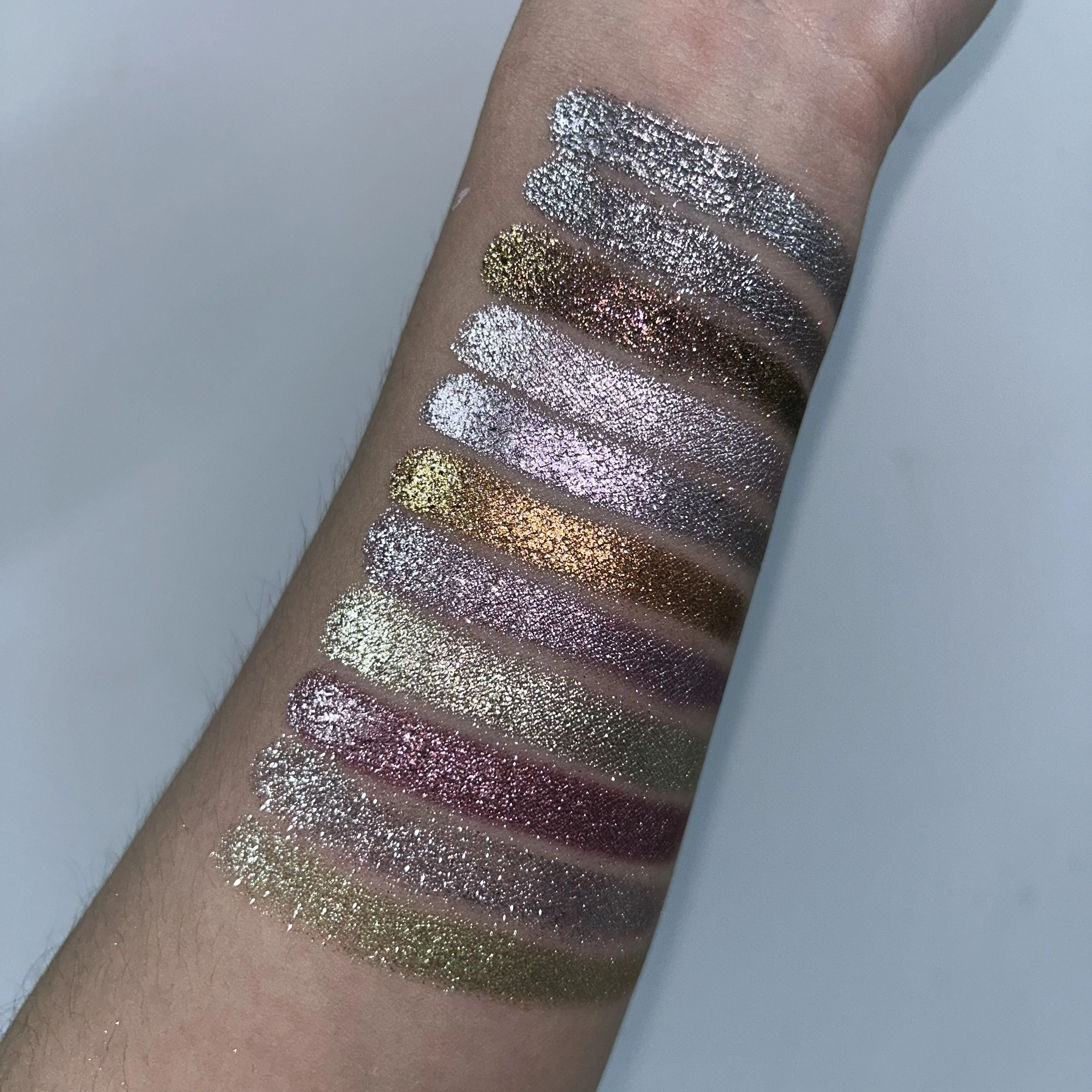 custom vegan eyeshadow shimmer Metallic duochrome sparkly glitter pigment nude color pressed eyeshades palette