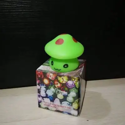 New Customized Bedside Lamp Romantic Decoration Light Up Toys Led Lamp Colored Mushroom Led Light Toys For Kids
