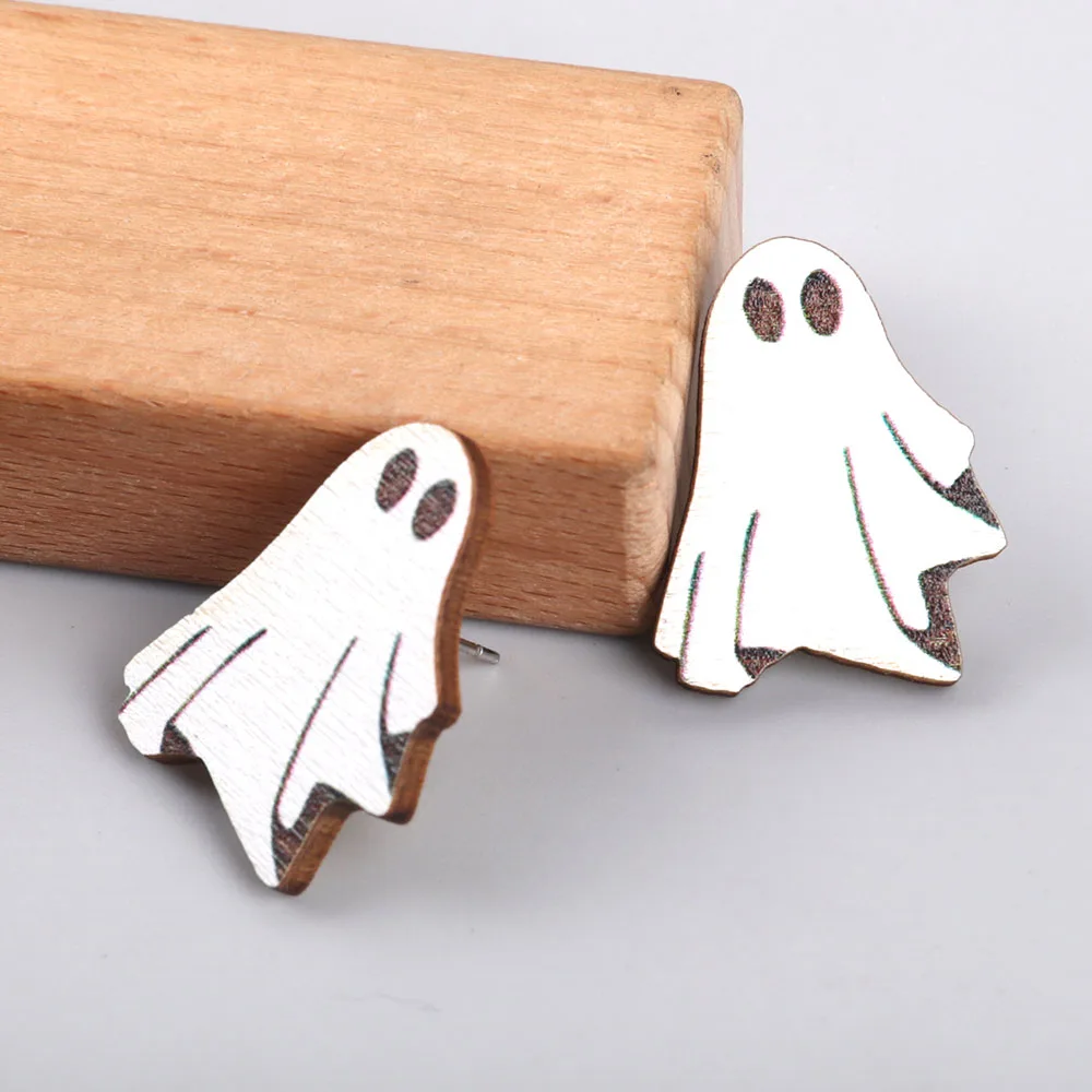 Wholesale 2024 New Cute Ghost Skeletons Party Jewelry Printed Simple Spooky Wooden Stud Earrings for Women Girls Halloween