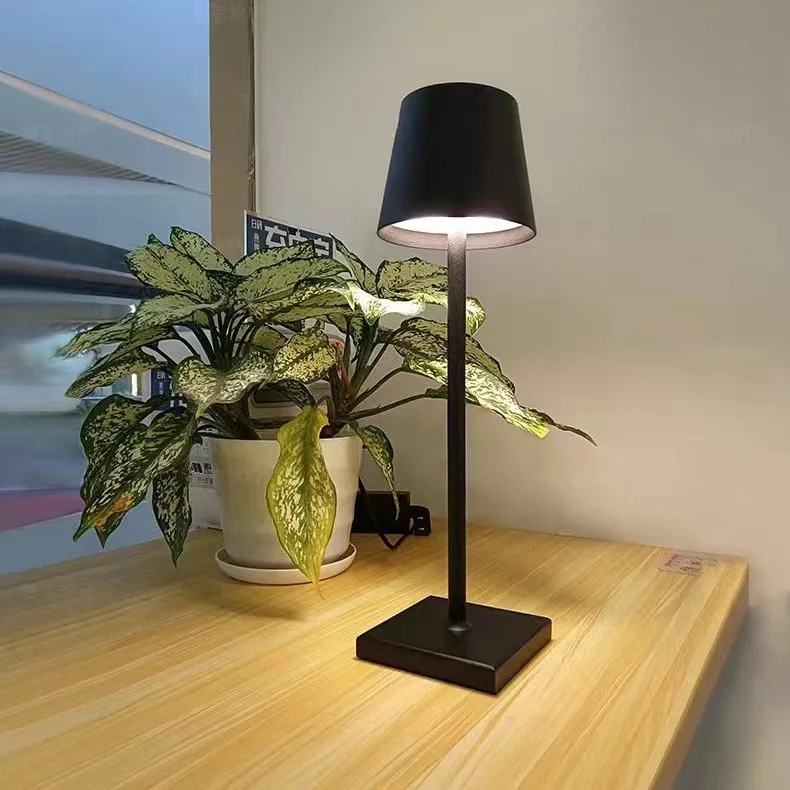 Modern European Table light Hotel Restaurant Decoration Rechargeable LED Table Lamp Romantic Dinner Light zafferano poldina pro