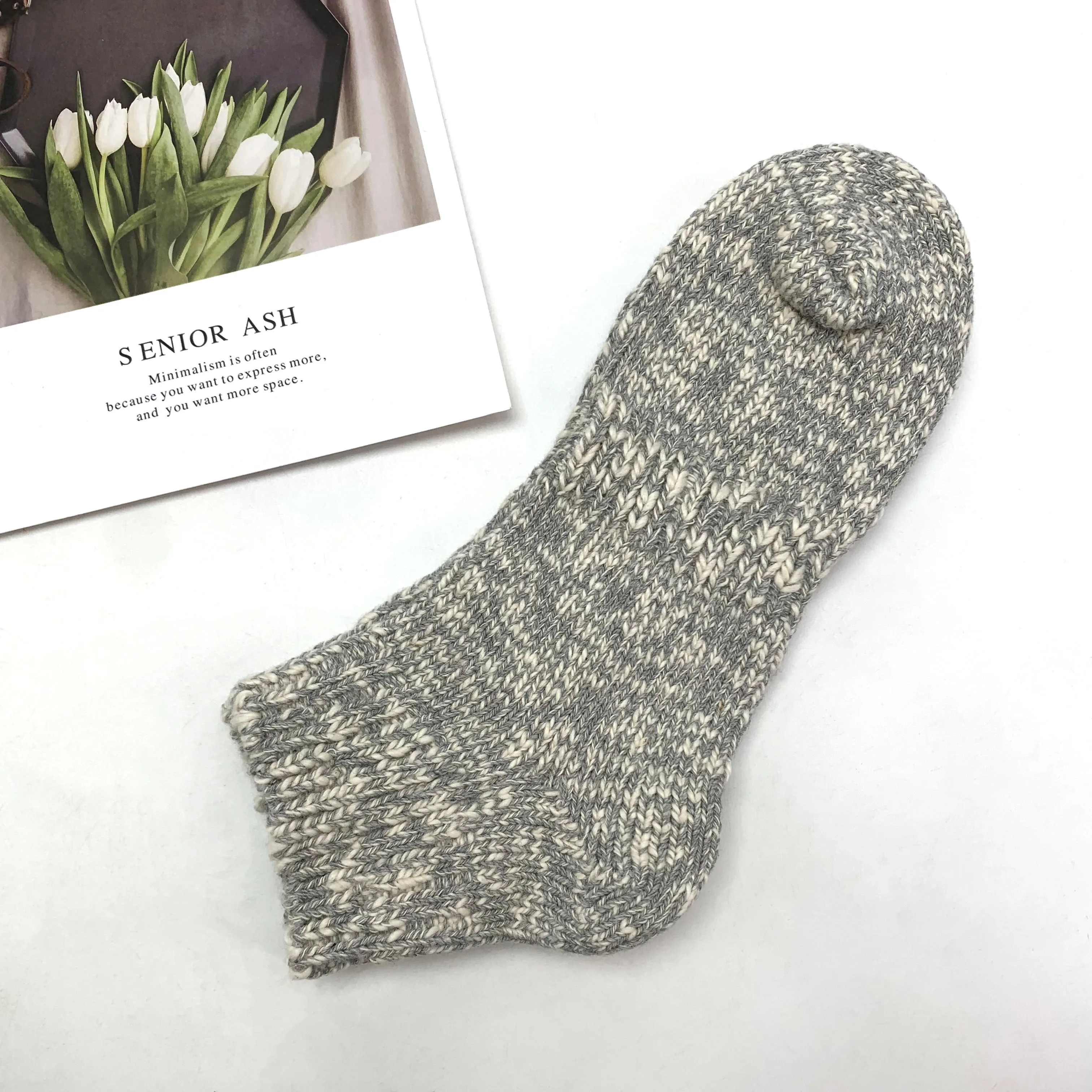 Winter Fashion Retro Style Knitted Thick Warm Pure Cotton Socks Crew Length Anti-Slip Breathable Quick Dry Features Boys Girls