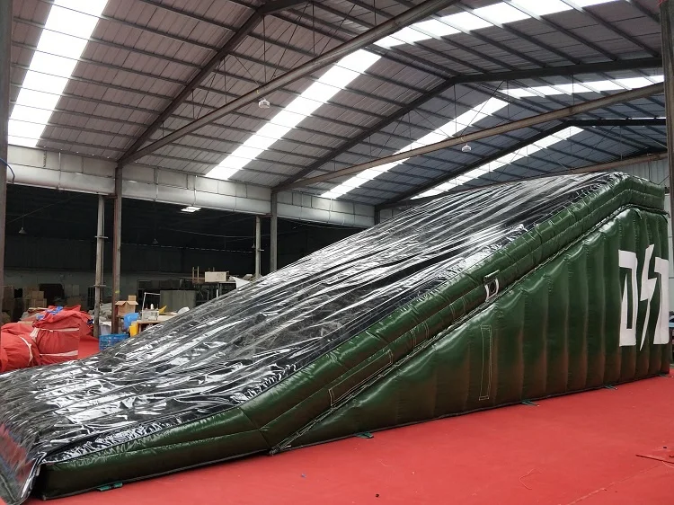 Commercial ready to ship Inflatable fmx air bag lander, Inflatable mountain bike air bag,Inflatable airbag ramp bmx FMX for sale