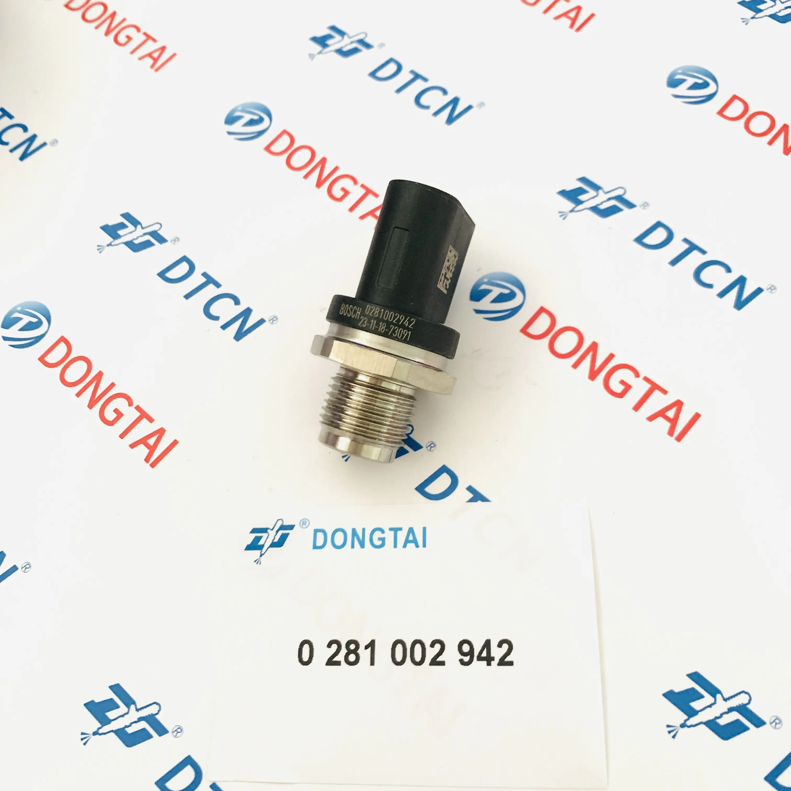 Fuel Rail Pressure Sensor 0281002942, 0 281 002 942 for for Mer-cedes A0051535828