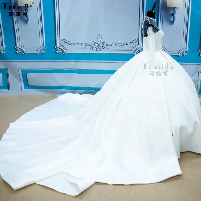 Cheap Wedding Gowns For Bride Bandage Beaded Crystal Moroccan Wedding Dresses Sweetheart Bride Costume