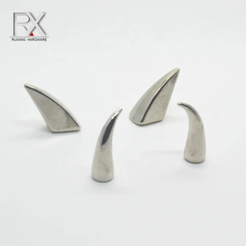 zinc alloy aluminum spike Sharp nail sticker for belt button bag accessories metal sharp screw for belt bag strap spikes