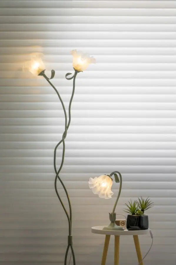 Alien Garden lights Modern Two-Head LED Classic Floor Lamp with White Acrylic Shade Flower Design