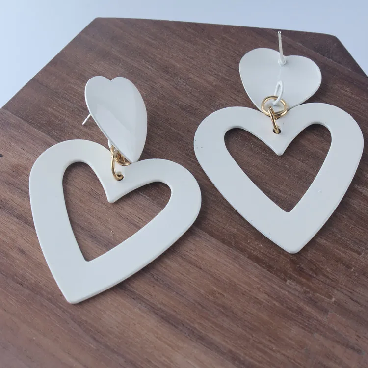 Fashion Cute S925 Sterling Silver Needle Earrings Female Dainty 70s Heart Shape Stud Earrings