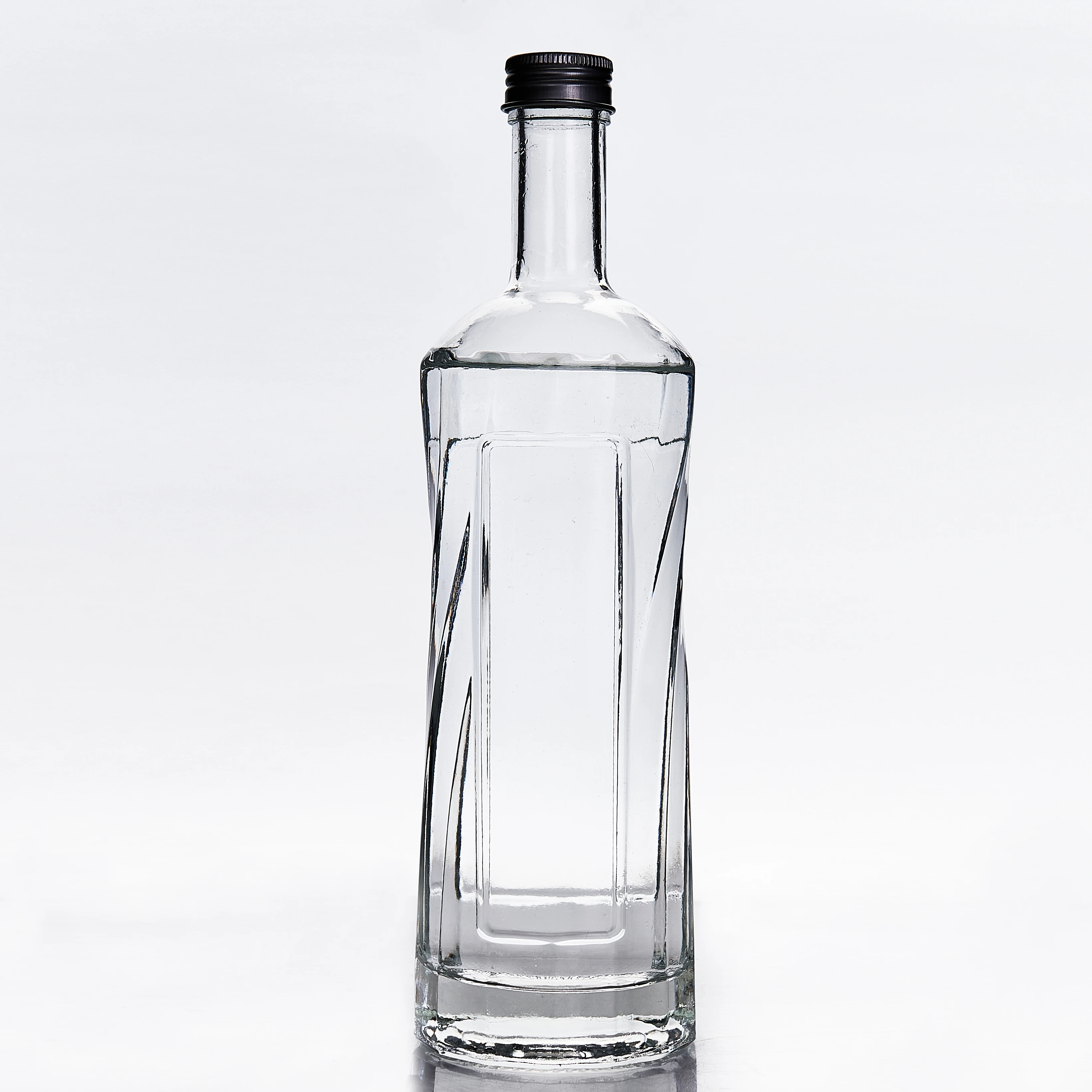 700ml customizable crystal whisky vodka gin bottle with cork stopper cheap wholesale