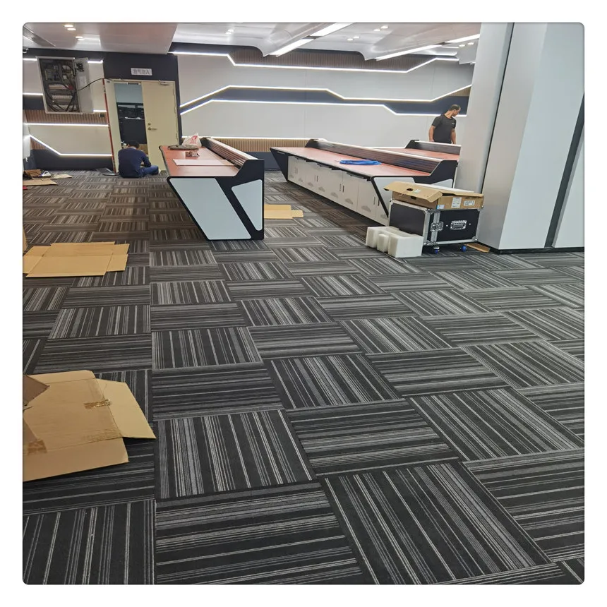 High Traffic Luxury Hotel Room Carpet Executive Office Floor Carpet Tiles Commercial 50x50 Modular Carpet Tiles For Office
