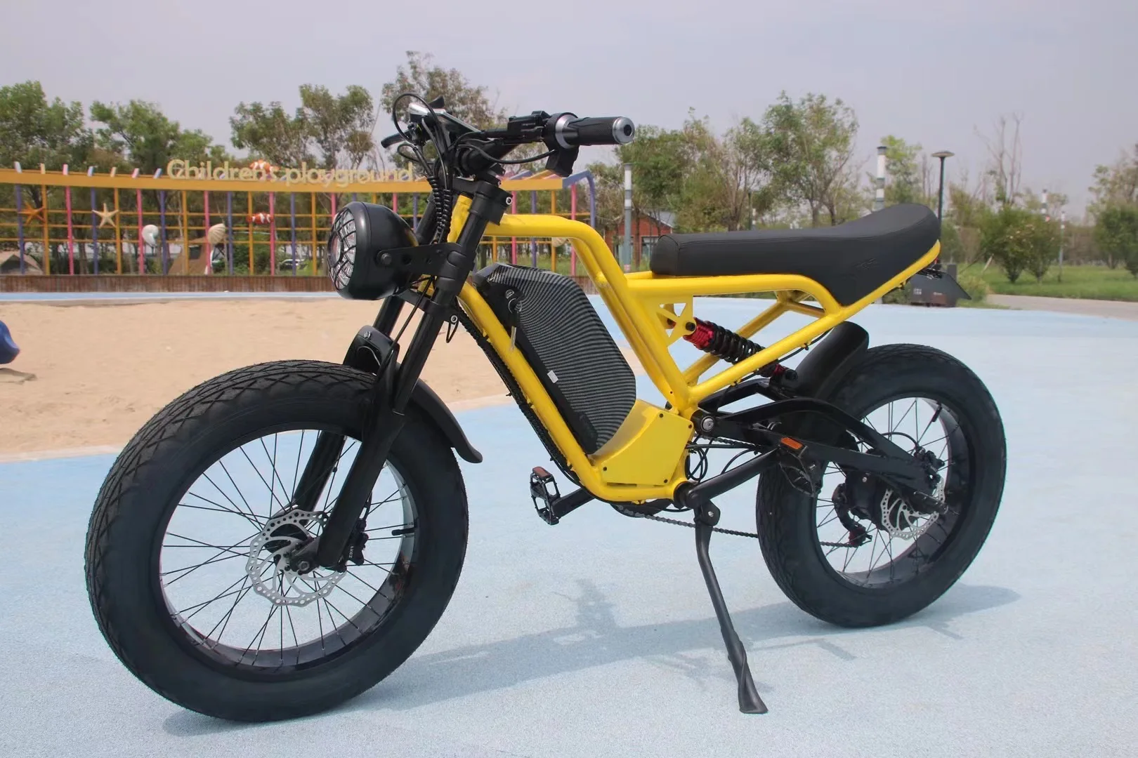 E-bike Factory 1500W strong electric city bike 20-inch off-road fat tires aluminum alloy frame mountain bicycle ready to ship