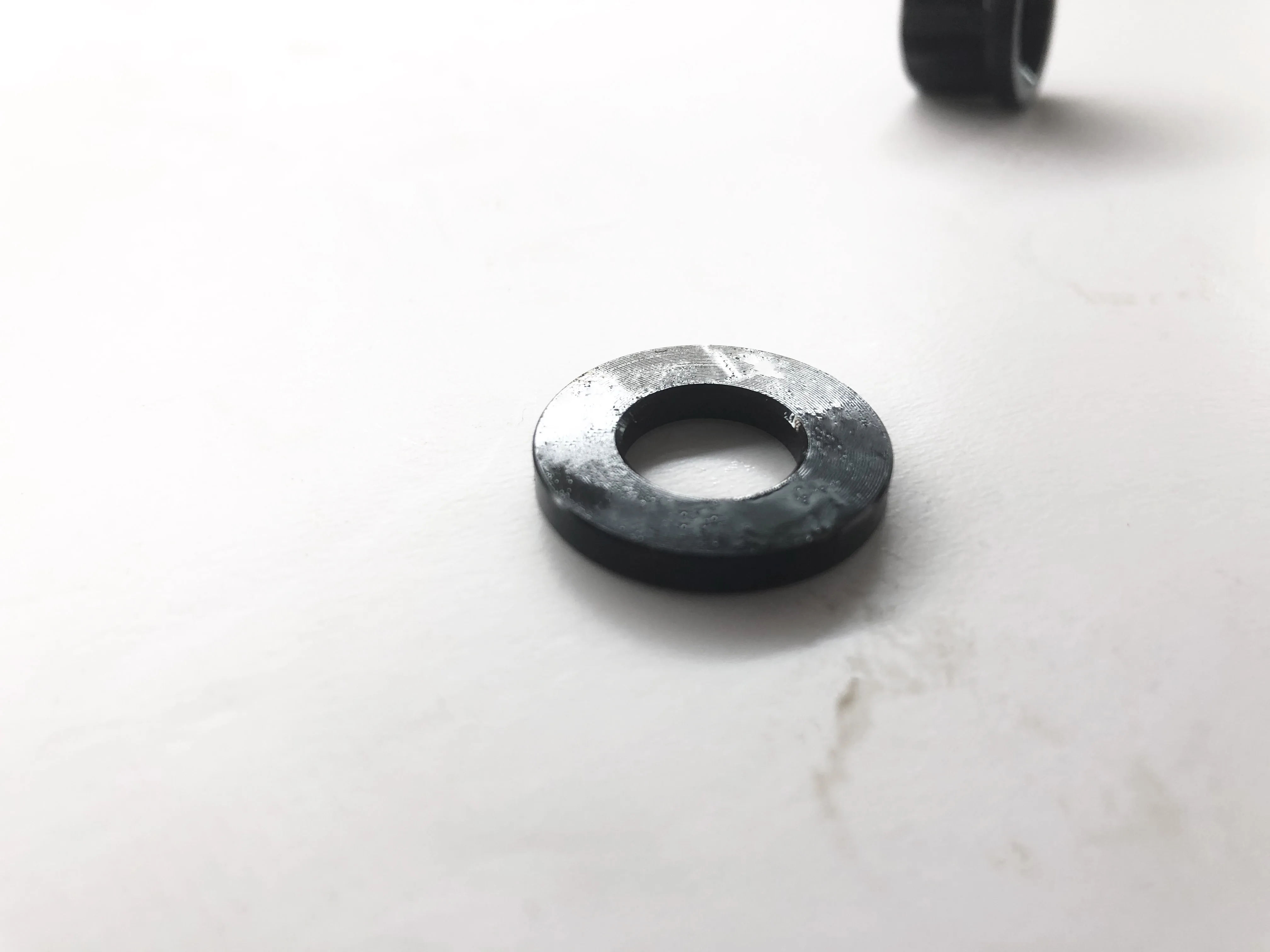 
High-strength engine cylinder head bolts 