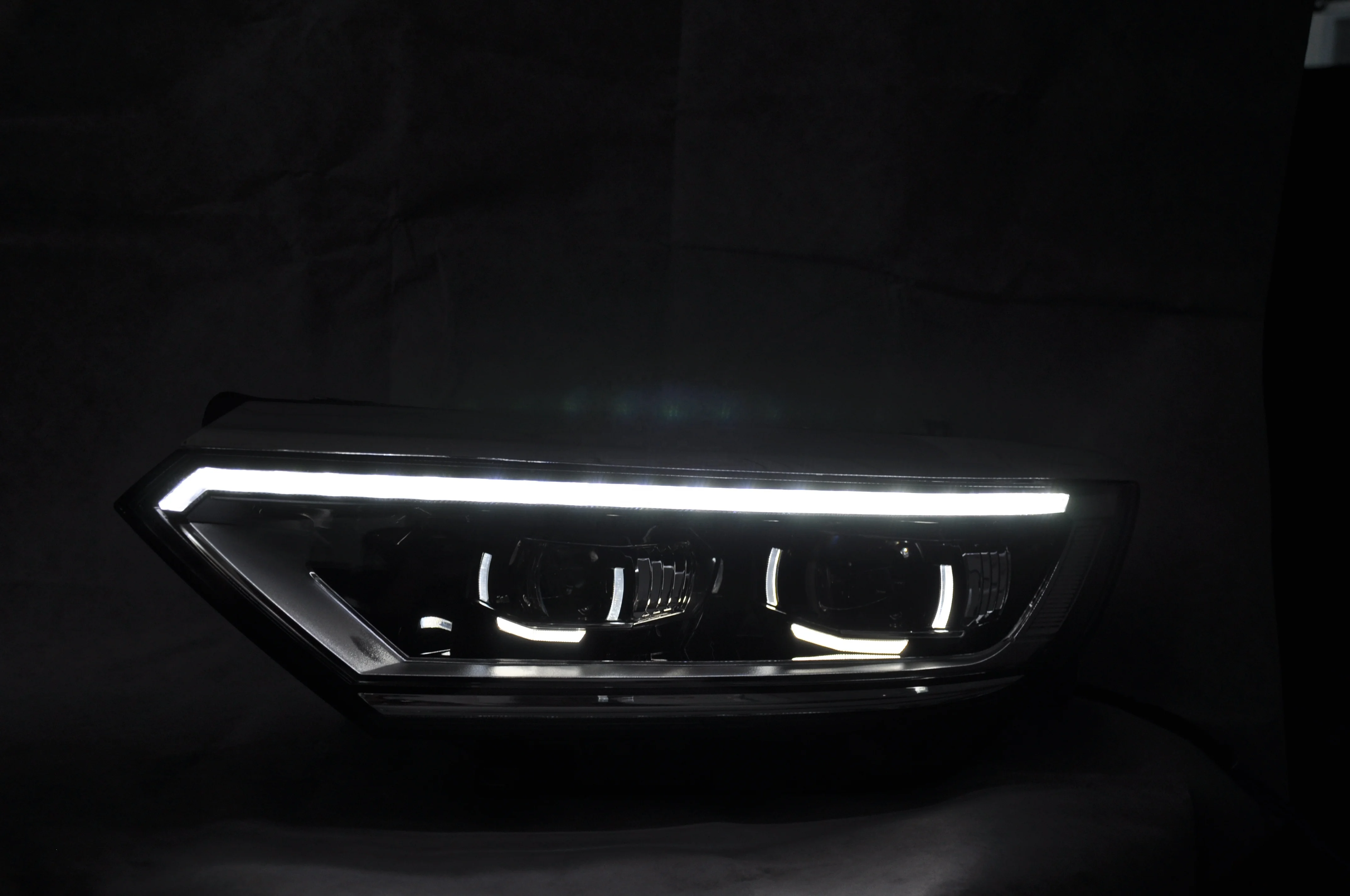  Автомобильные аксессуары синий свет фары для V W PASSAT /MAGOTAN B8 2016- светодиодный налобный фонарь используемый модифицированных автомобилей