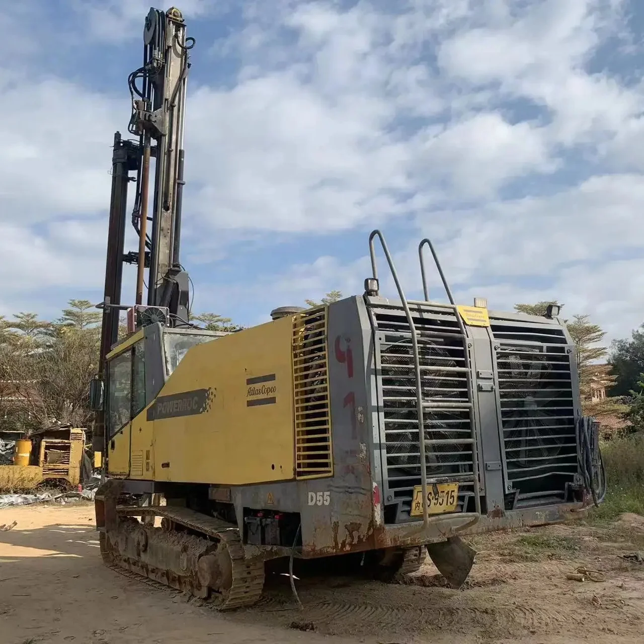 Б/у atlas copco шахтная буровая установка гусеничная