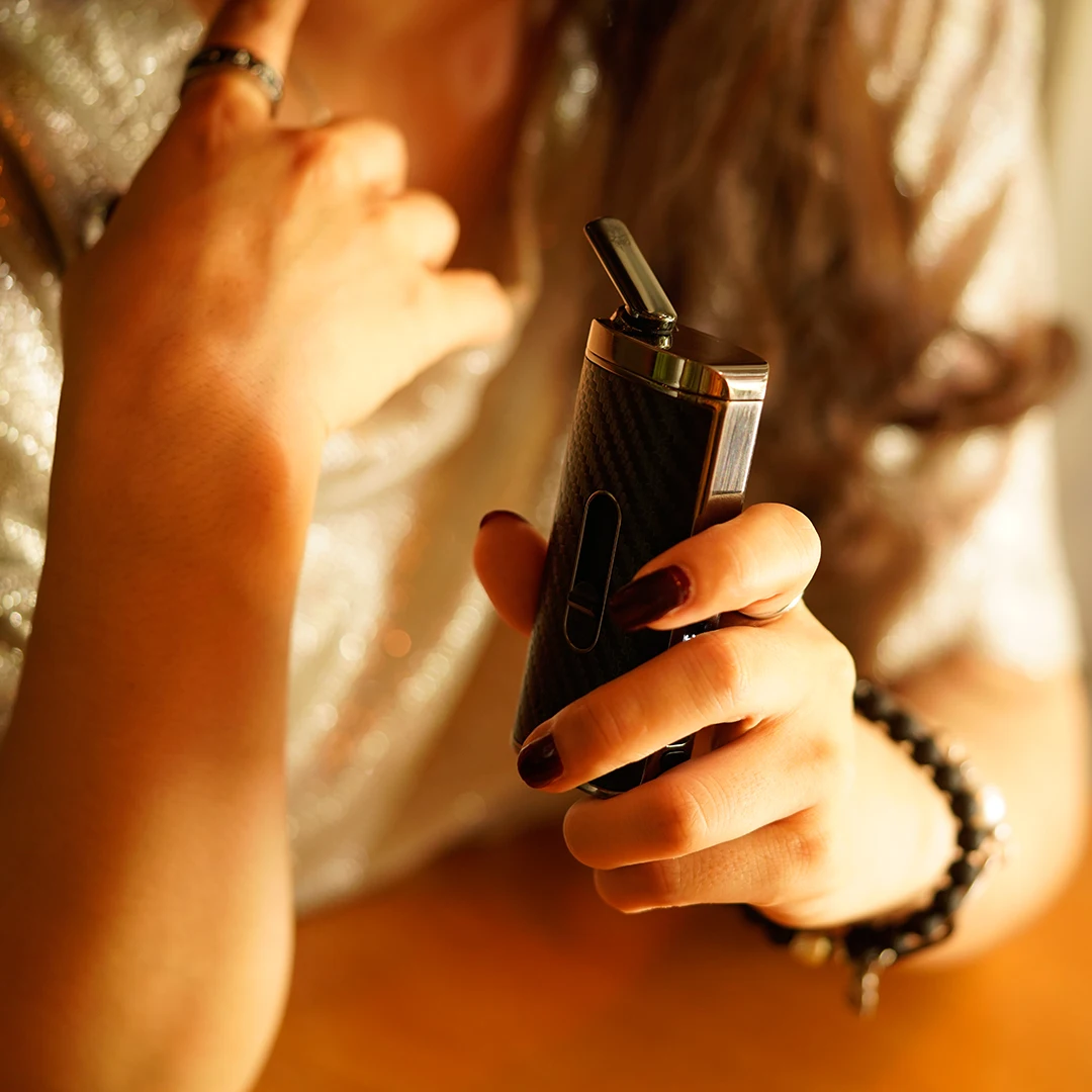 
18650 Battery Weed Vaporizer XMAX ACE Electric Cigeratte Portable Dry Herb Smoking Vaporizer Manufacturer 