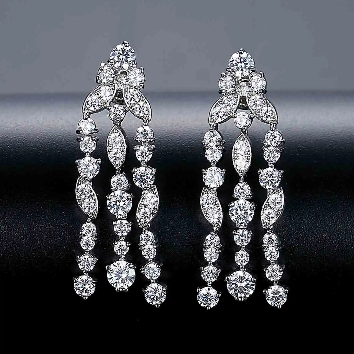 LUOTEEMI Fashion New Brand Wholesale Women Luxury Zircon Diamond Bridal Long Tassel Wedding Earrings for Women