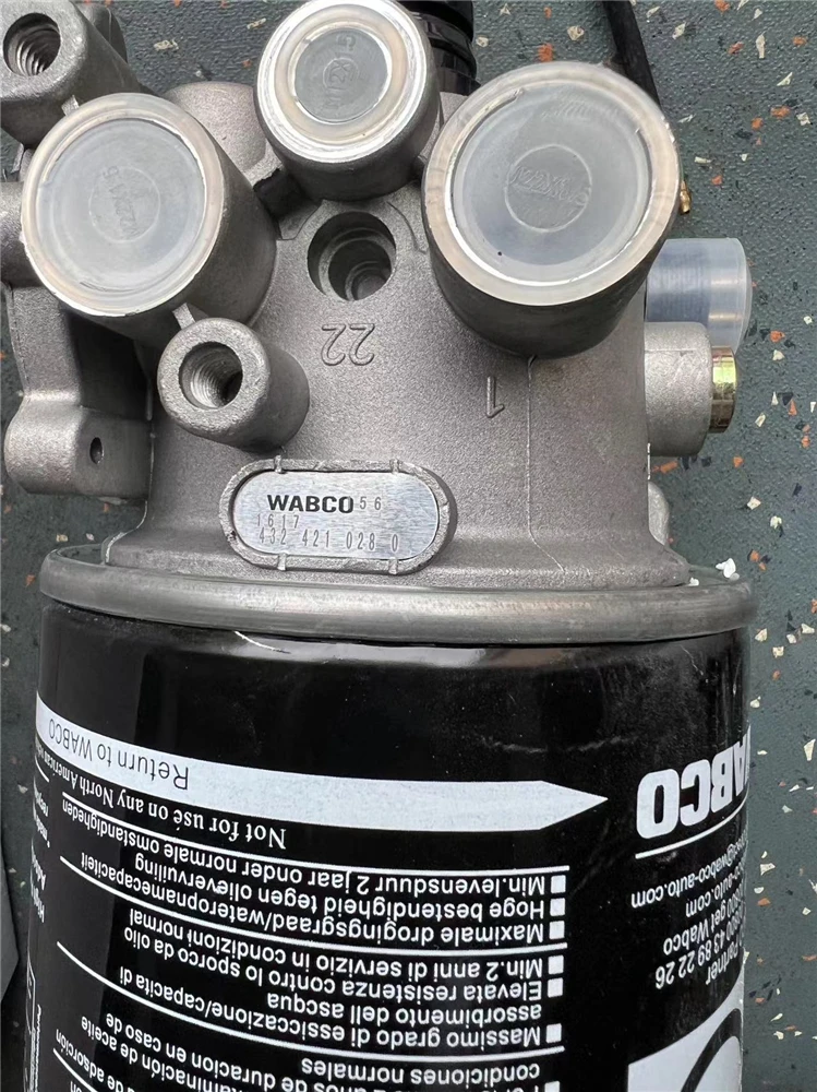 auto chassis parts 3529-00006 original air dryer for Chinese bus ZK6107HA