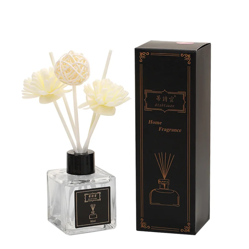 Low MOQ Luxury Home Car Decor Perfume Aromatherapy Fragrance Essential Oil Dried Flower Reed Diffuser for Fresh Air