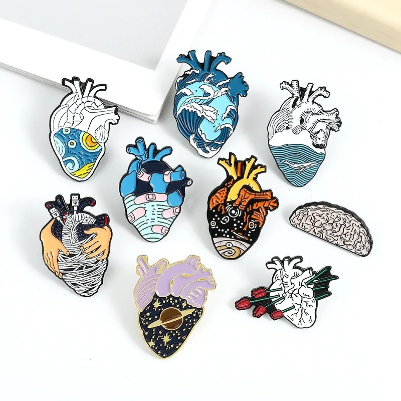 Wholesale Anatomical Heart Brooch Pins Medical Anatomy Brooch Heart Neurology Pins for Doctor and Nurse Bags Badge Lapel Pins