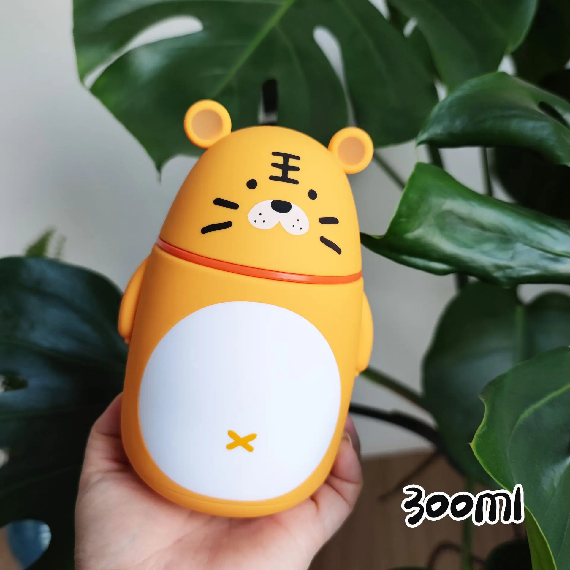 animal water bottle with cover Creative cartoon animal Panda Pig Woodchuck Tiger Glass double glass gift Student juice glass
