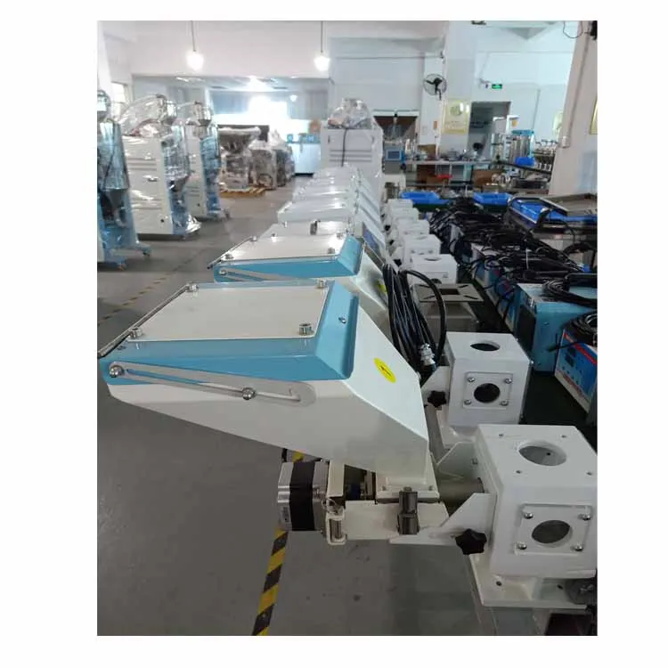 Смешанные пластиковые гранулы объемная дозирующая кормушка цена