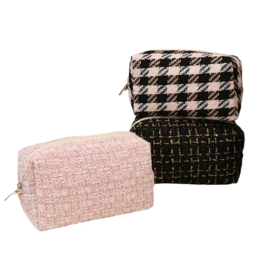 2024 New New Embroidered Candy Color Makeup Bags Zipper Pouch Cosmetic Bag Large Capacity Portable Canvas Travel Toiletry Bag