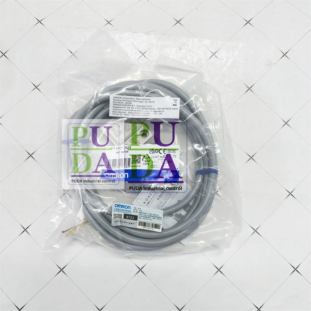 spot goods for new Original genuine limit travel switch D4C-1424 smart D4C-1424