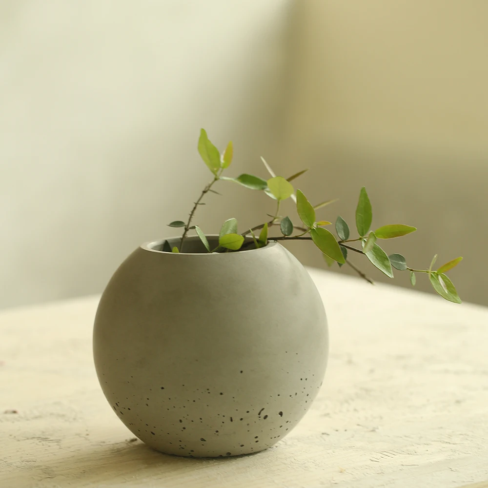 Design New Best Selling Wholesale Garden Concrete Vase Cement Plants Pots  Concrete Goods Concrete Pot