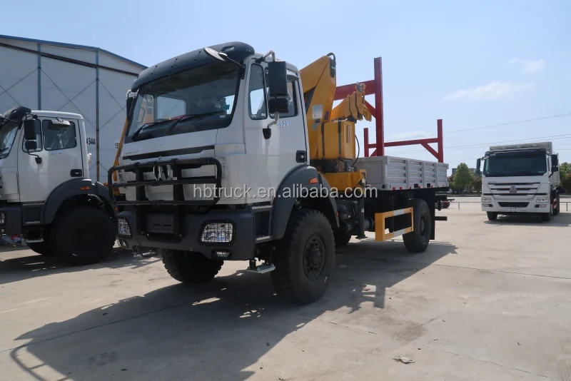 Customized Sinotruk beiben 4x4 log wood timber forest logging carrier transport truck vehicle for sale