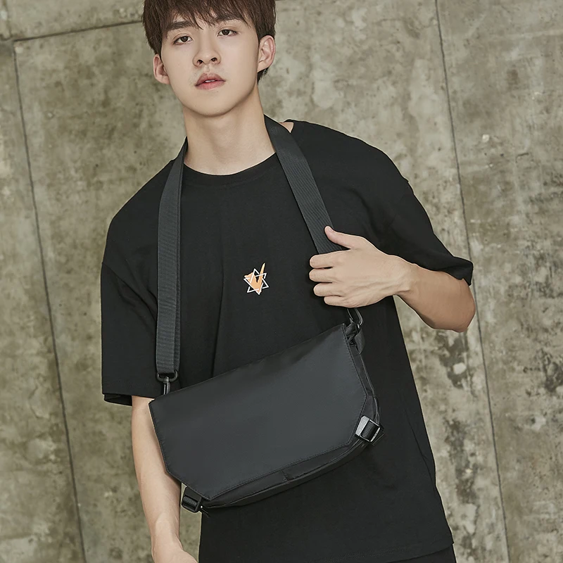 New leisure men Messenger bag Oxford cloth shoulder fashion postman