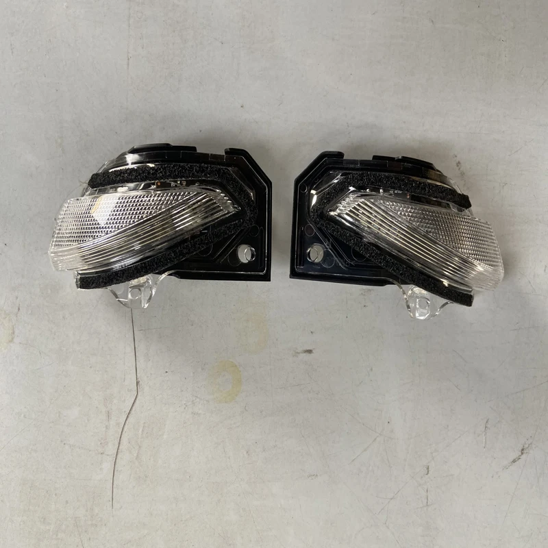 81730-02130 81740-02030 Автомобильная зеркальная лампа зеркальный свет подходит для Toyota Corolla 2019