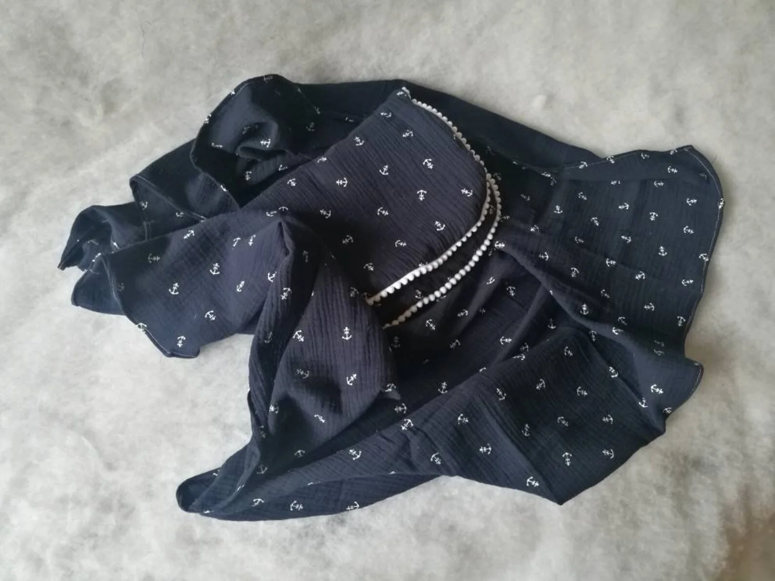 Custom Soft Print Anchor 100*100cm Double Gaze Cotton Blue Pompom Muslin Swaddle Wrap Blanket Gift for Infant Newborn