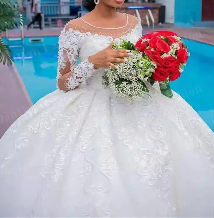 2023 new luxury high quality beaded wedding dress ball gown princess african wedding dress