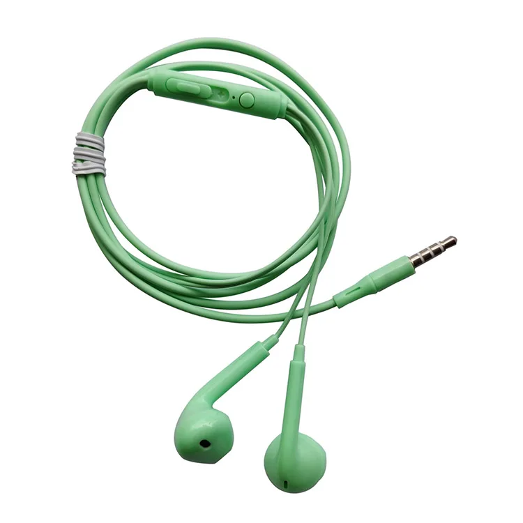 Factory direct sales soft silicone earplugs are more comfortable to wear of fashion earphones & headphones