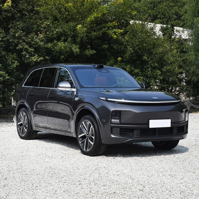 Предложение купить подержанный автомобиль 2023 Li L8 Max Edition двухмоторный полноприводный турбомотор расширенный диапазон китайских подержанных автомобилей