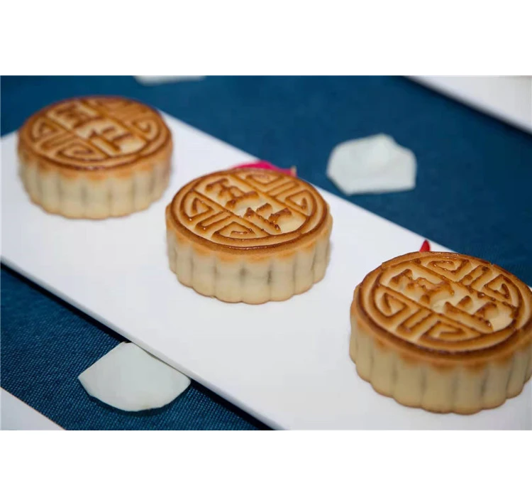 Источник завод свежий праздника середины осени Mooncakes течет заварной крем с пятью орехи