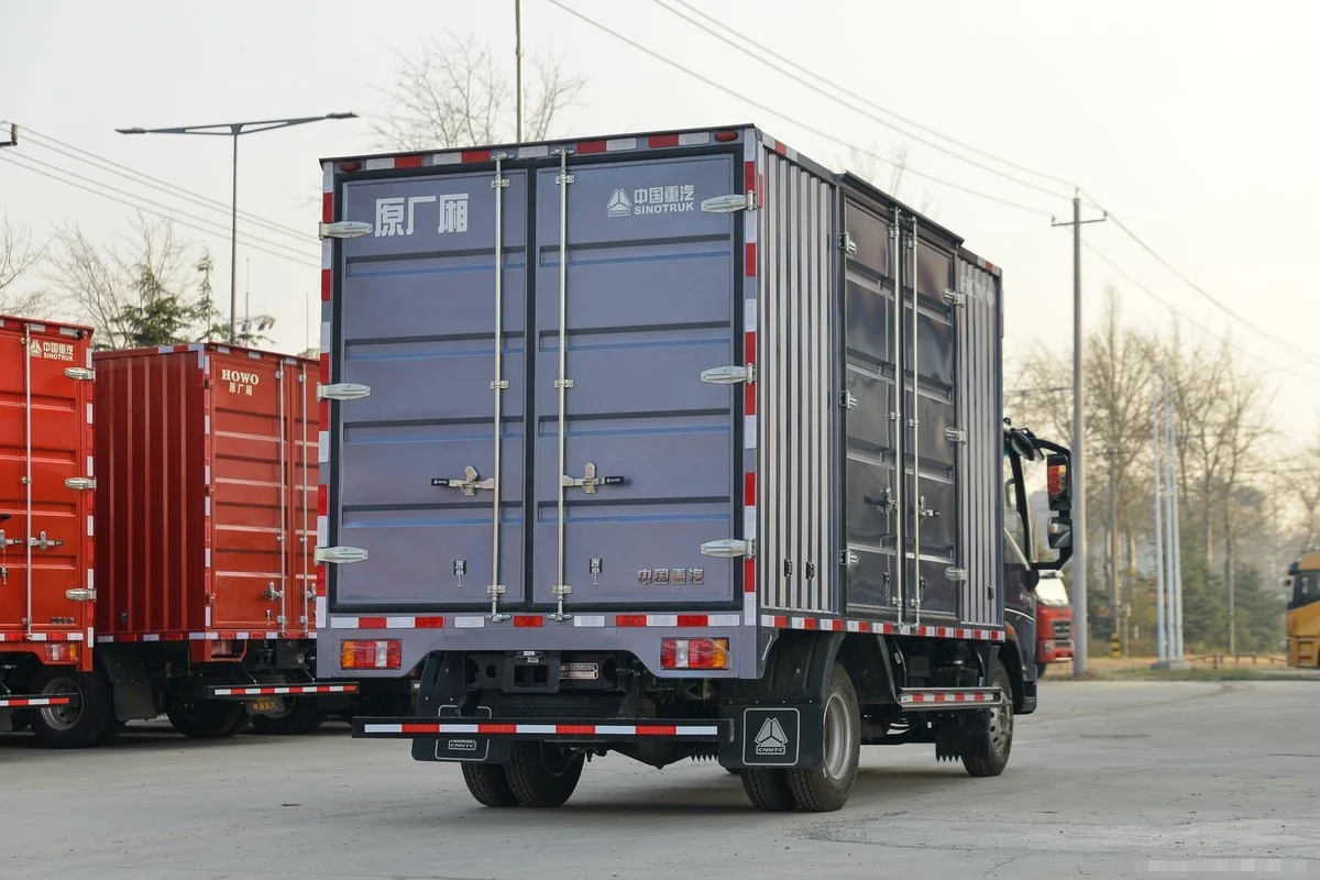 Cheapest Howo Truck Cargo Box Small Cargo Van Body length 26 Foot Box Truck With Lift Gate