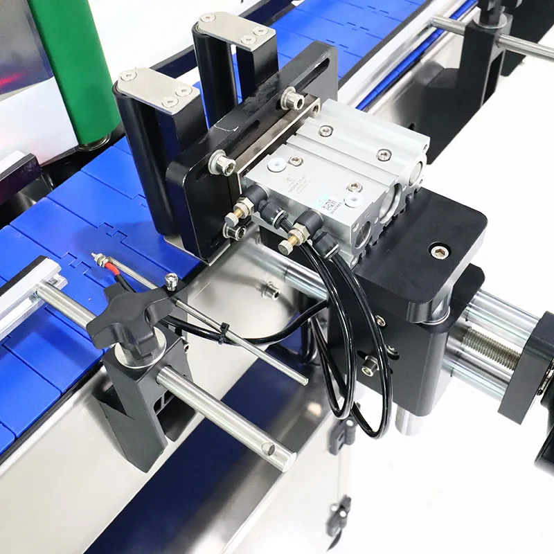 Professional Machinery Manufacturer Gosunm 10 ml bottle filling capping and sticker labeling machine manufacturer