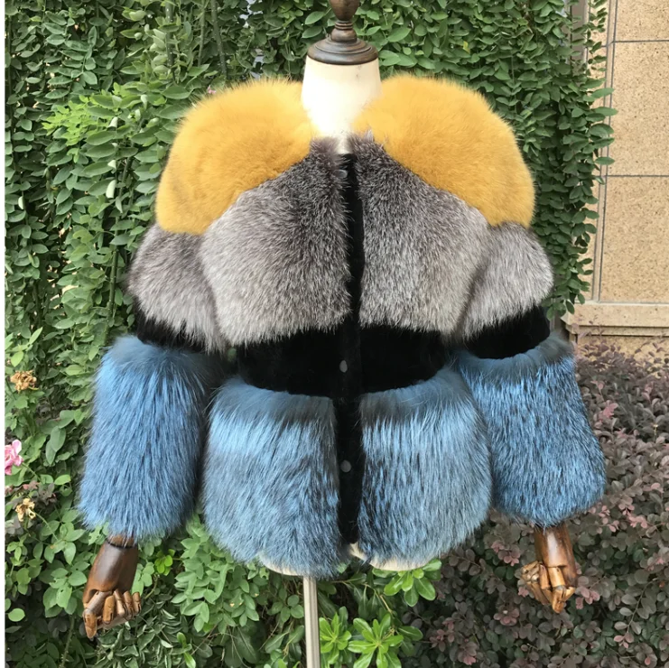 Custom New  Fluffy Coat Winter Warm Overcoats OEM 2023 Short Style Colorful Fur plus size Coat For Women