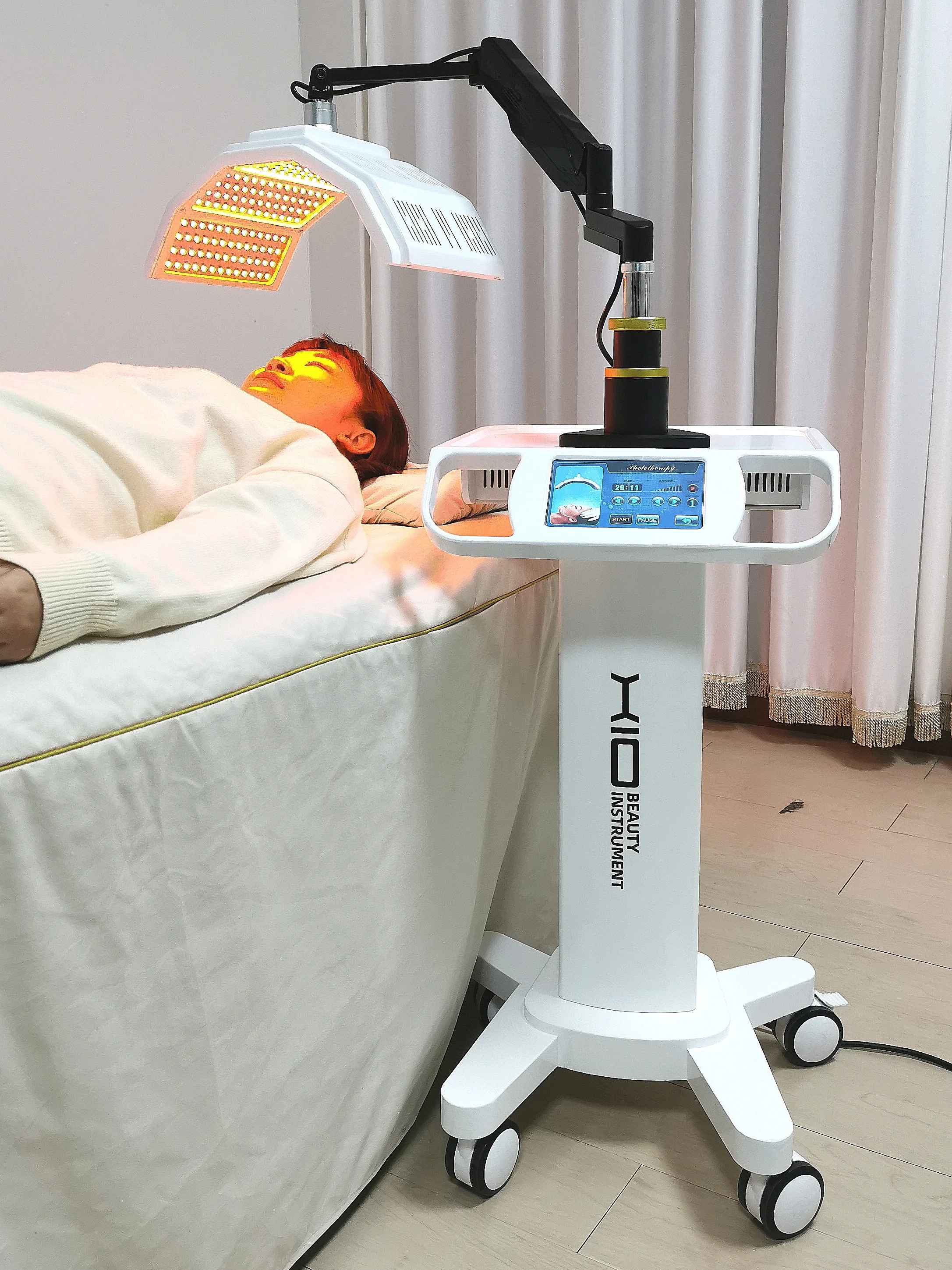 Newest PDT Led Therapy Machine Photodynamic Light Therapy Facial Care Skin Rejuvenation Spa Beauty Equipment