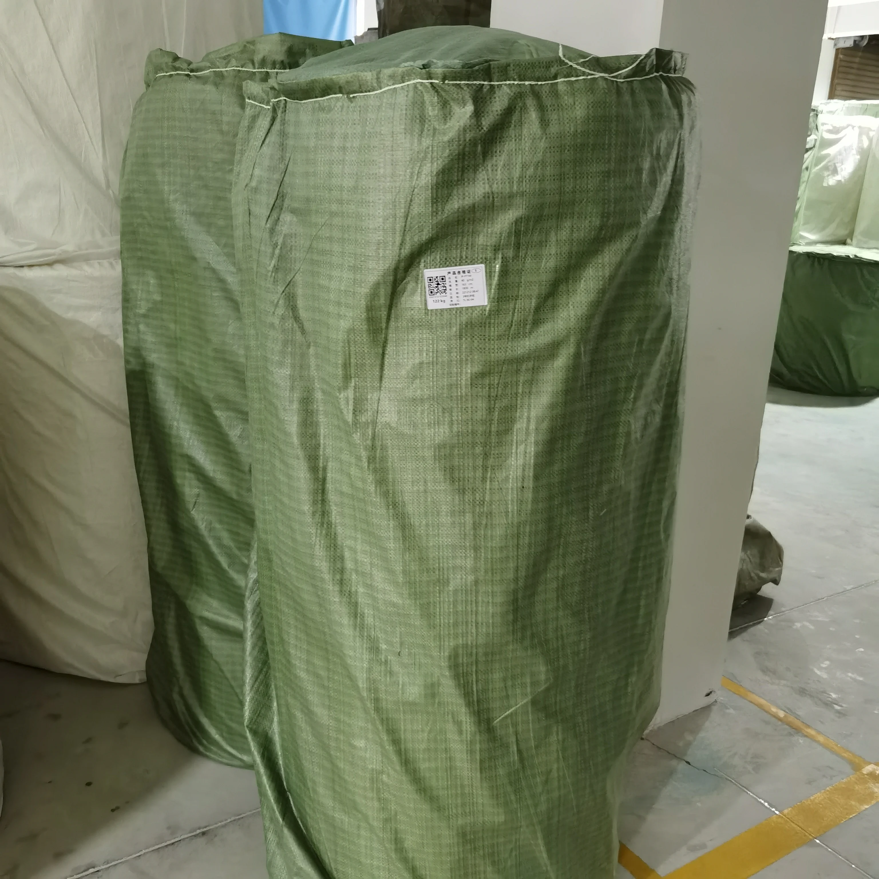 35gsm-90gsm 50%polyester 50%woodpulp Spunlace Nonwoven Parallel Cross Emboss Spunlace Nonwoven  Fabric Factory