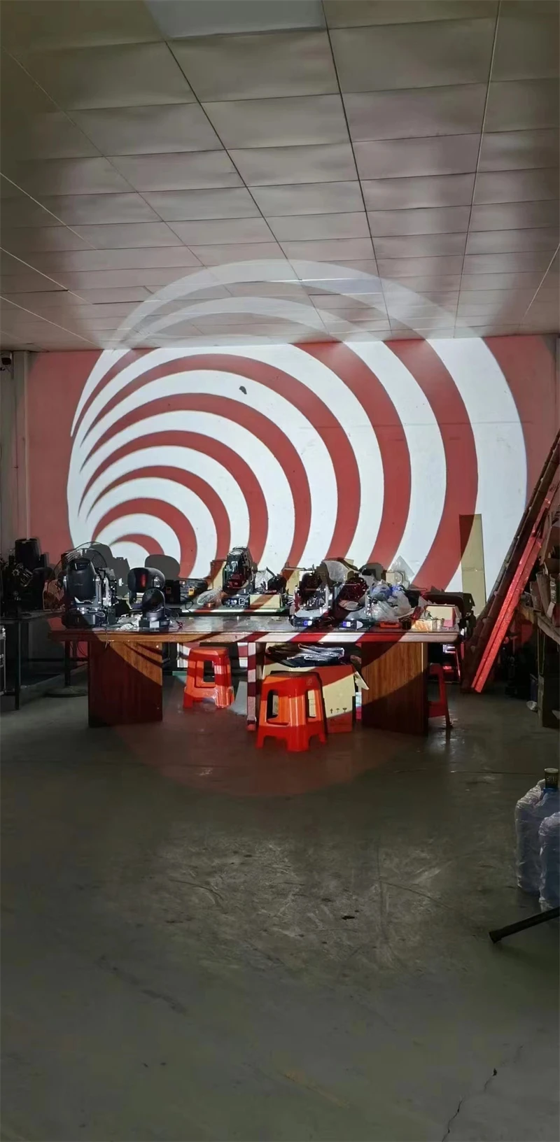 New Arrival Stage Lighting Dmx 512 Prism Zoom Lyre 200W BSW 3In1 Beam Spot Wash Dj LED Moving Head Light